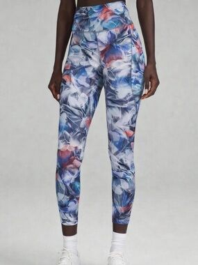 Lululemon Fast & Free High Rise 23” Pocket Blue Floral Leggings